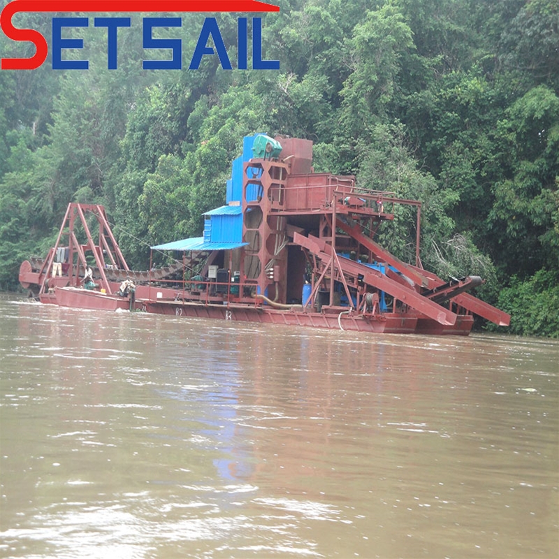 Bucket chain river mining dredger