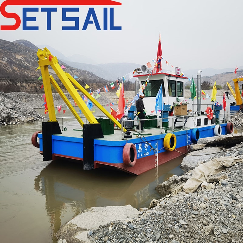 Service working boat